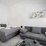 Dorsett Heights Budapest