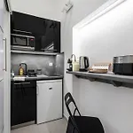 Dorsett Heights * Budapest